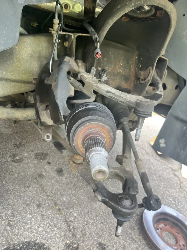 Local outdoor landscaping for residential properties across Emporia, VA - Lee’s Auto Shop & Lawn Care