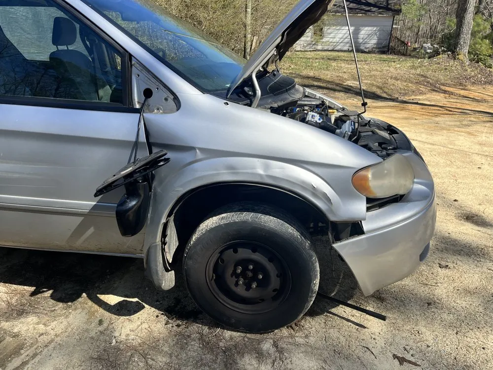 Expert lawn mowing service in Emporia, VA by Lee’s Auto Shop & Lawn Care