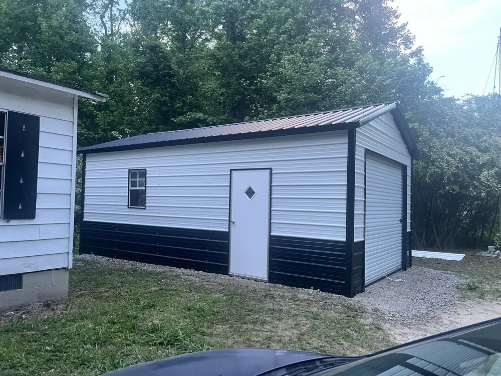 Affordable residential landscaping experts serving Emporia, VA - Lee’s Auto Shop & Lawn Care