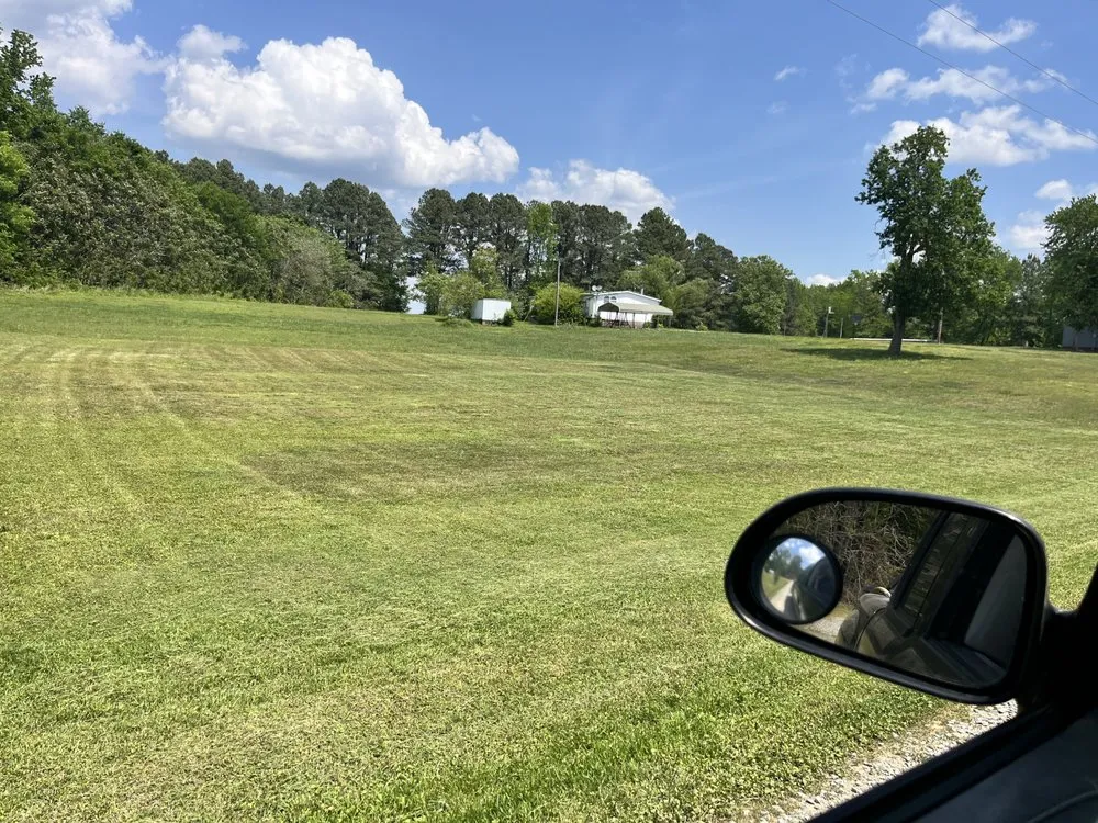 Custom lawn care service for outdoor upgrades across Emporia, VA - Lee’s Auto Shop & Lawn Care