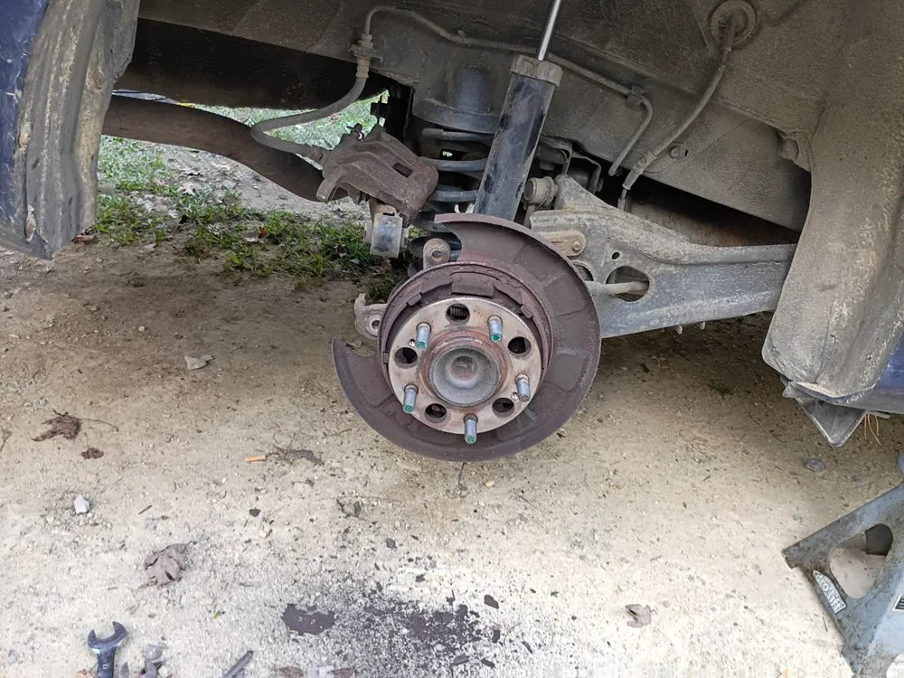 Top-rated landscape design in Emporia, VA by Lee’s Auto Shop & Lawn Care