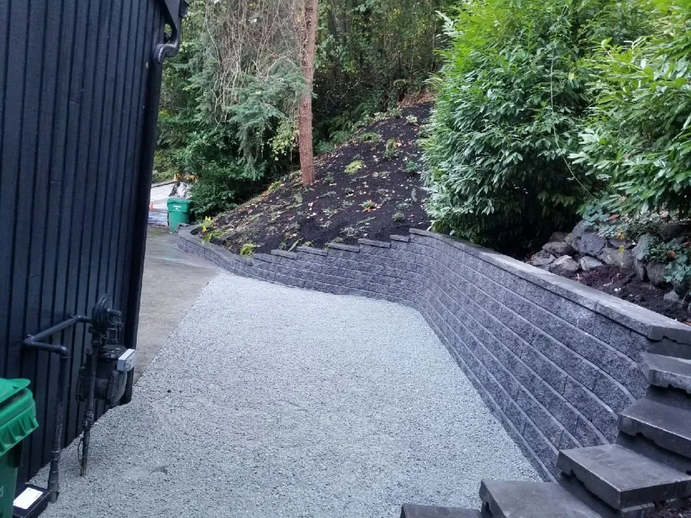 Professional residential landscaping for year-round maintenance across Seattle, WA - Lee's General Landscaping and Yard Clean Up