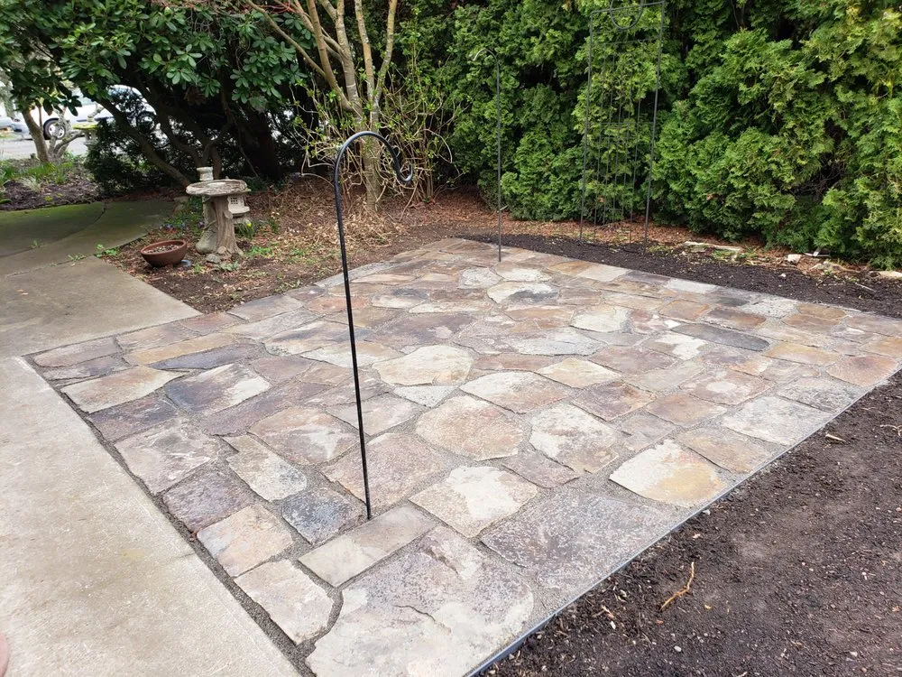 Expert lawn mowing service near you across Seattle, WA - Lee's General Landscaping and Yard Clean Up