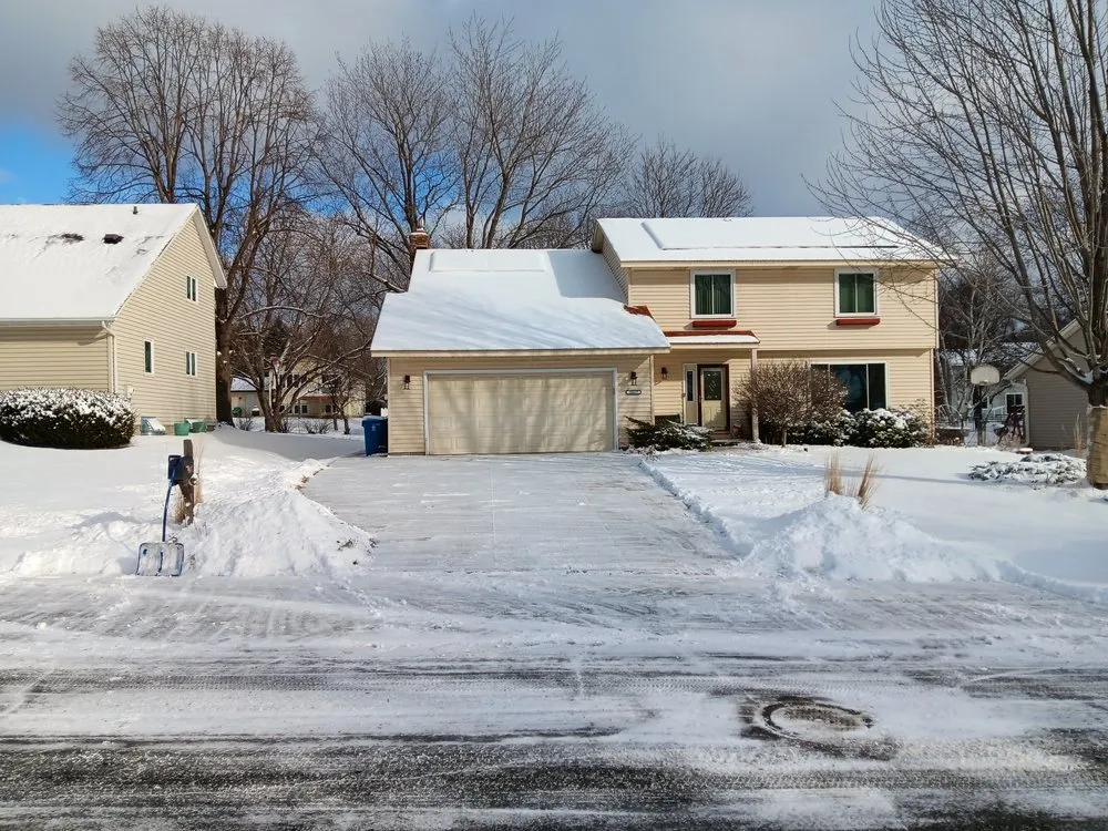 Local residential landscaping near you in Prior Lake, MN by Lees Labor