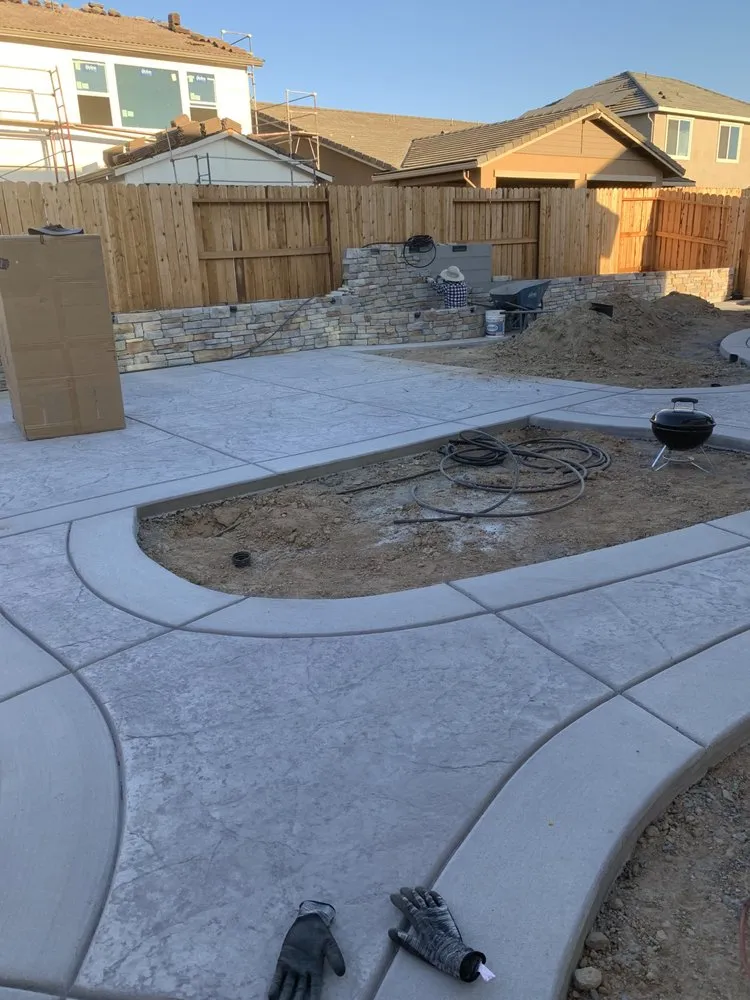 Affordable lawn care service in Elk Grove, CA by Lee's Landscape