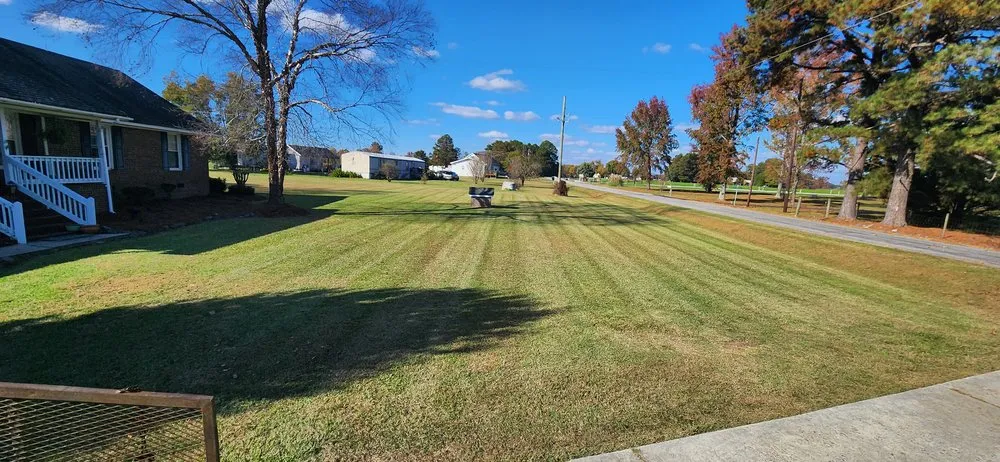 Trusted residential landscaping experts serving Four Oaks, NC - Lee's Landscaping & Lawn Care