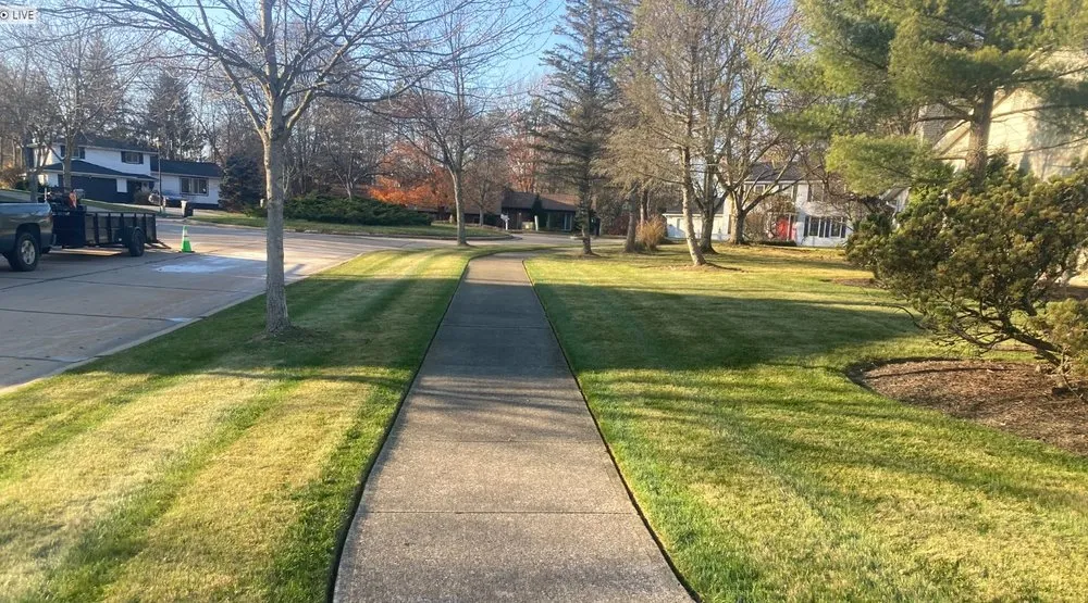 Local yard maintenance in Twinsburg, OH - Lee's Landscaping and Mowing