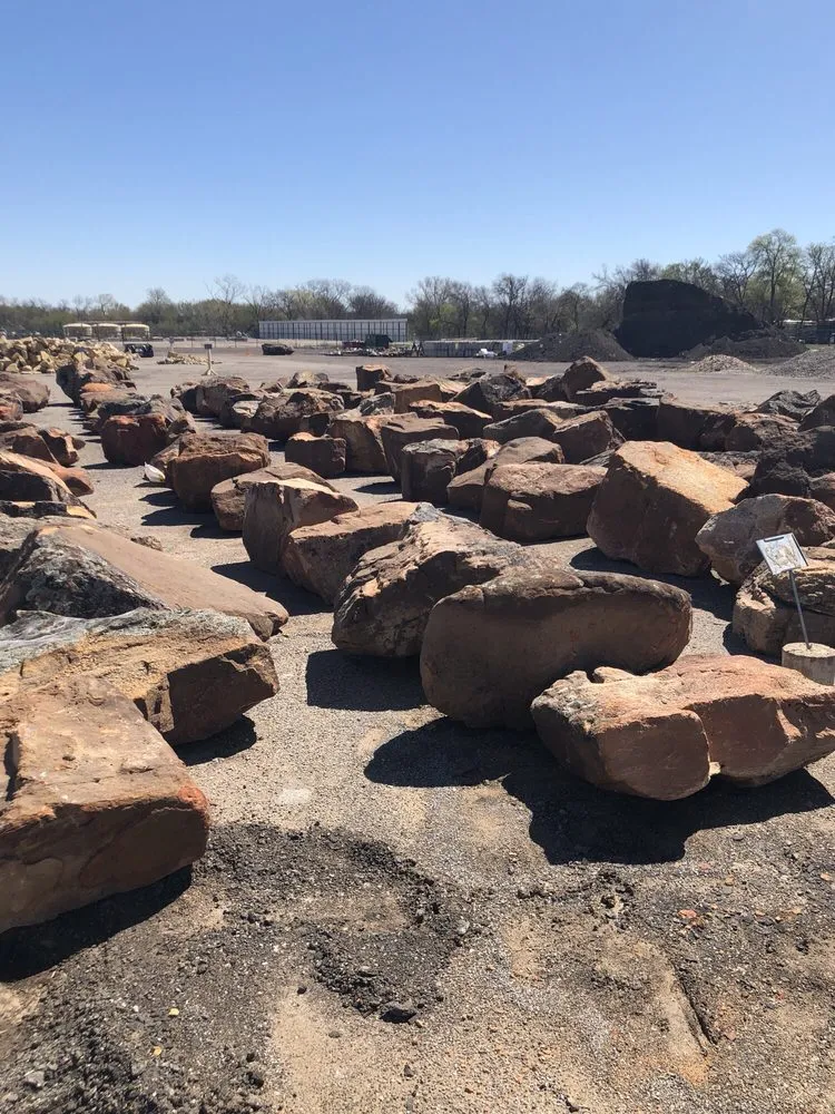 Affordable yard cleanup service for residential properties across Fort Worth, TX - Lee's Lawn & Garden