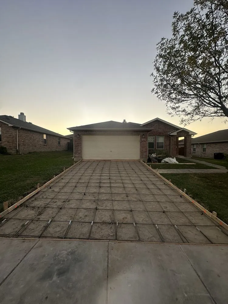 Trusted garden landscaping for homes in Fort Worth, TX by Lee's Lawn & Garden