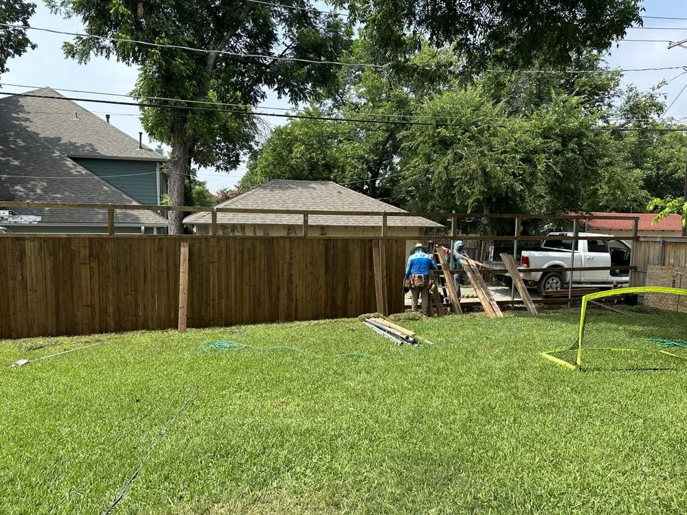 Custom outdoor landscaping experts serving Fort Worth, TX - Lee's Lawn & Garden