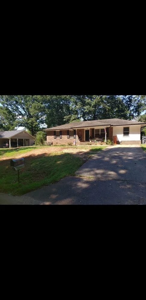 Trusted yard cleanup service for year-round maintenance across Anderson, SC - Lee's Lawn Care