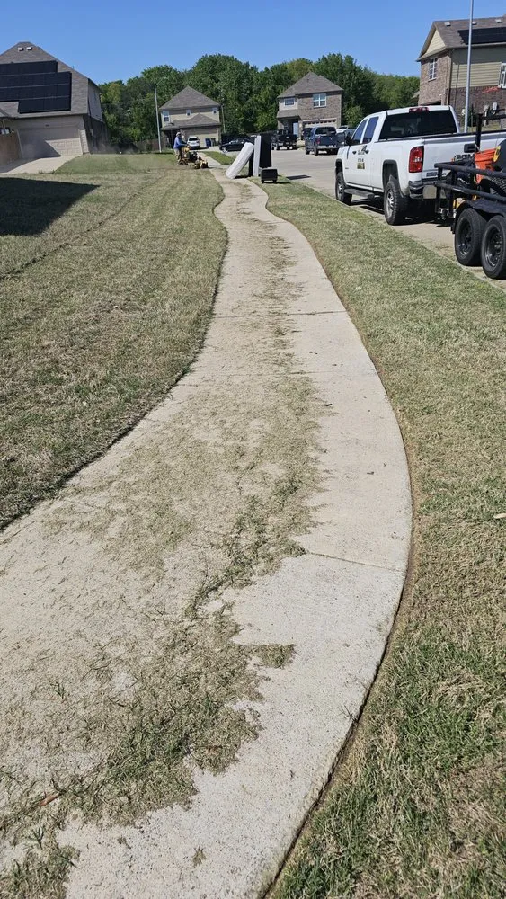 Local garden landscaping in Dallas, TX - Lee's Lawn