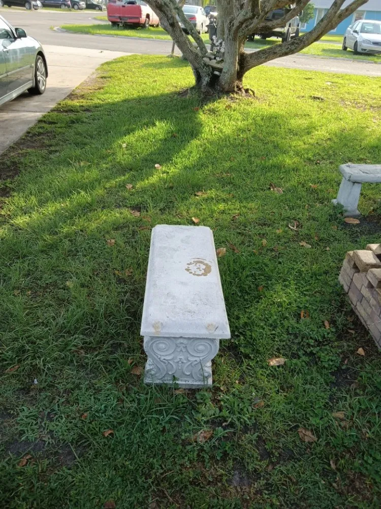 Professional lawn mowing service with custom design across Middleburg, FL - Lee's Lawn Service and More