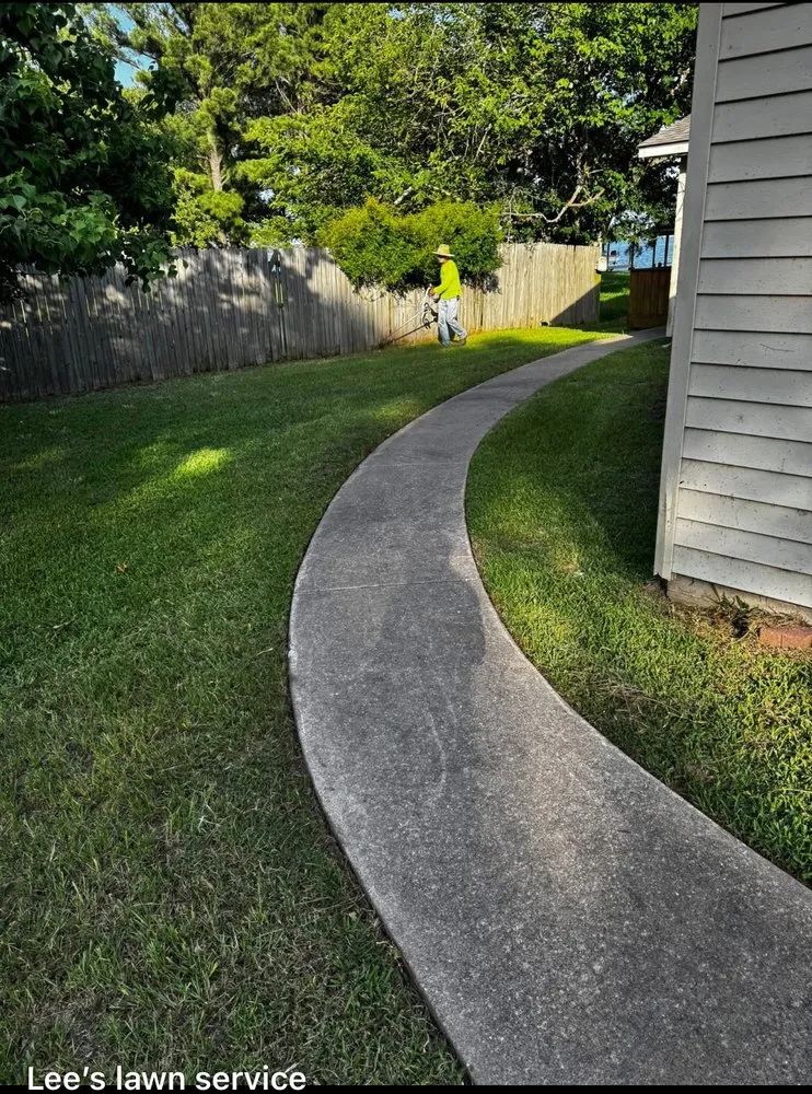 Affordable landscape design for outdoor upgrades across Groesbeck, TX - Lee’s Lawn Service