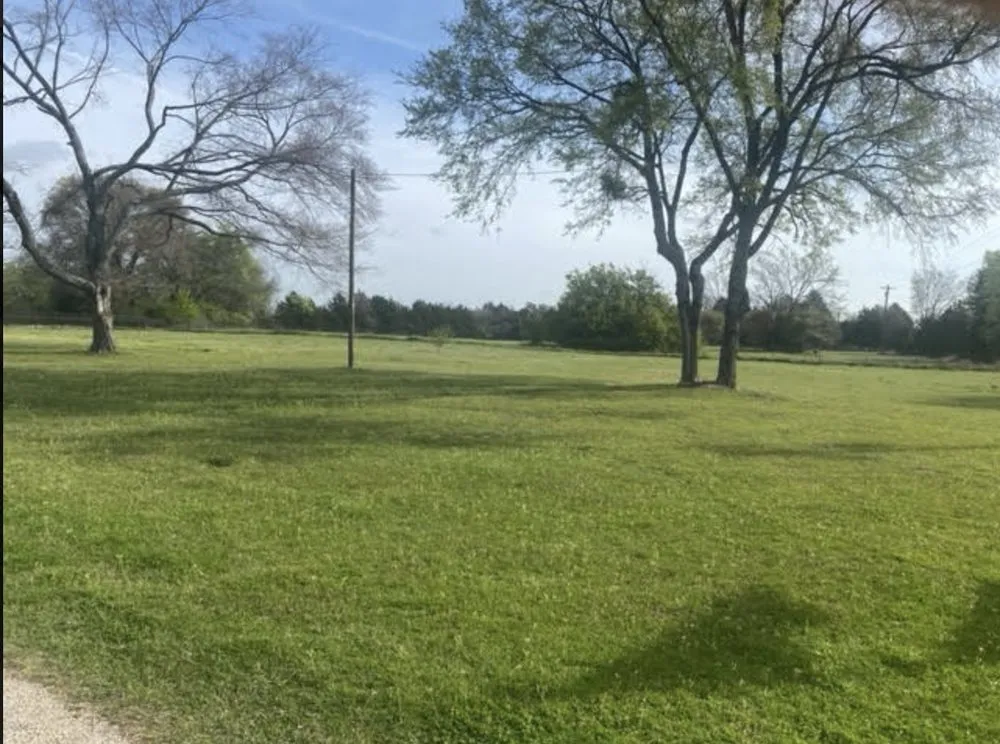 Affordable lawn mowing service for beautiful yards across Mineola, TX - Lee's Lawns And Landscaping