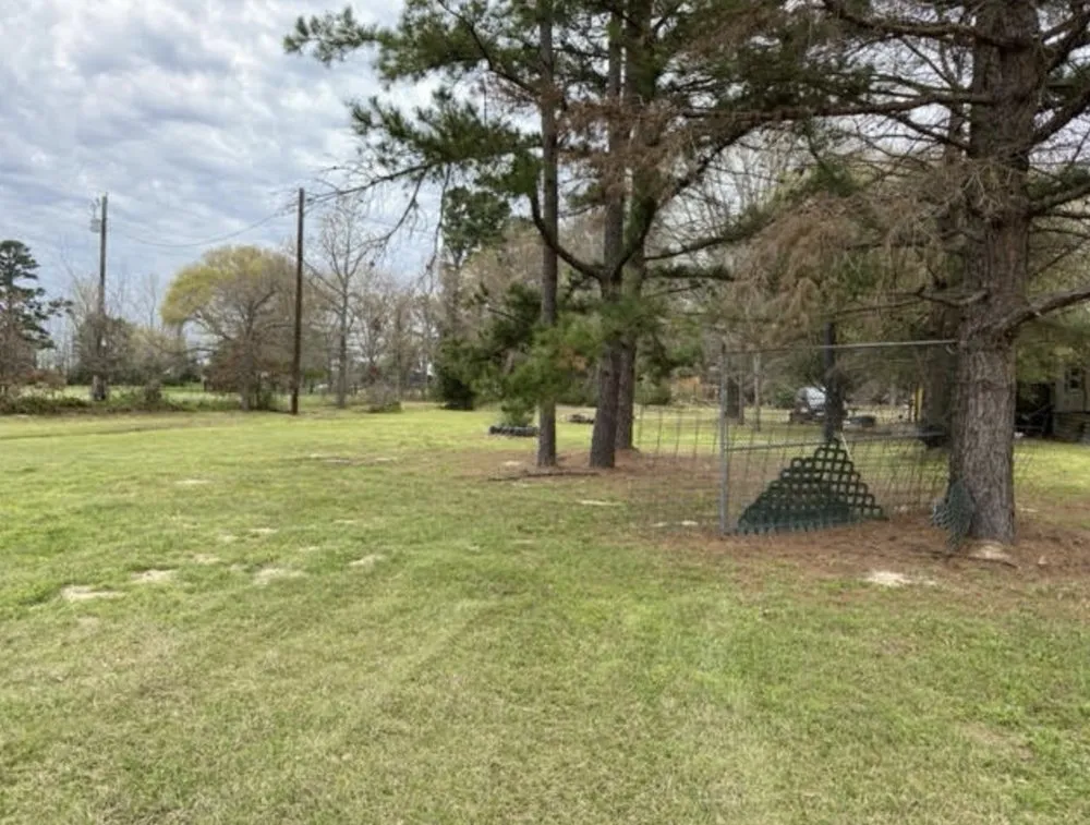 Custom residential landscaping for residential properties in Mineola, TX by Lee's Lawns And Landscaping