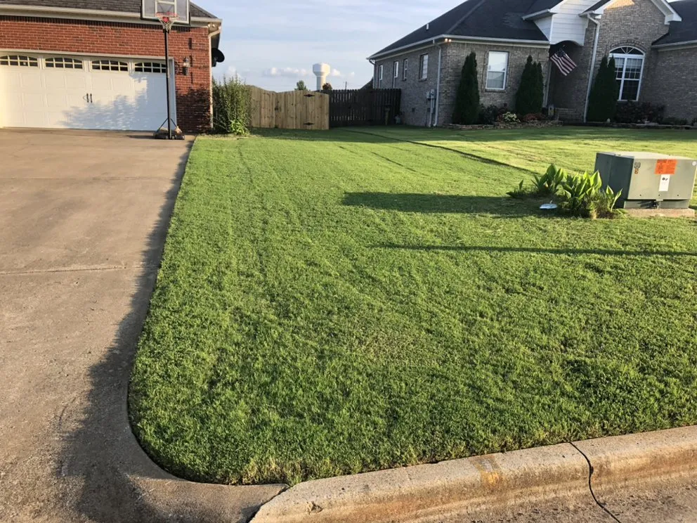 Affordable yard maintenance near you in Huntsville, AL by Lee's Pro Turf