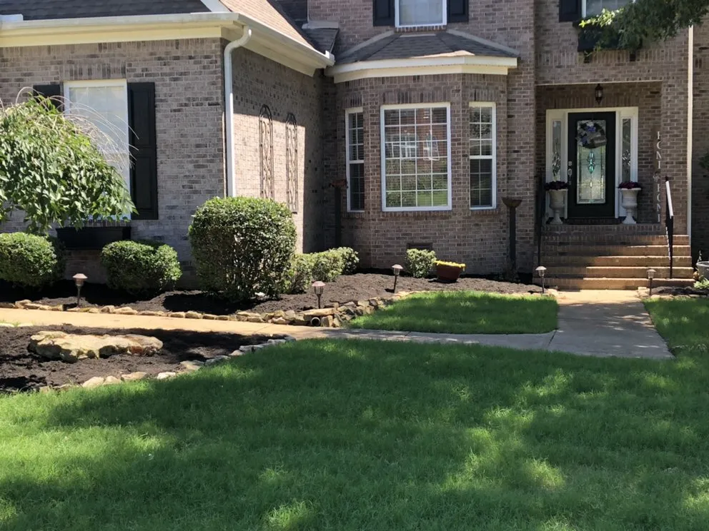 Expert garden landscaping in Huntsville, AL - Lee's Pro Turf