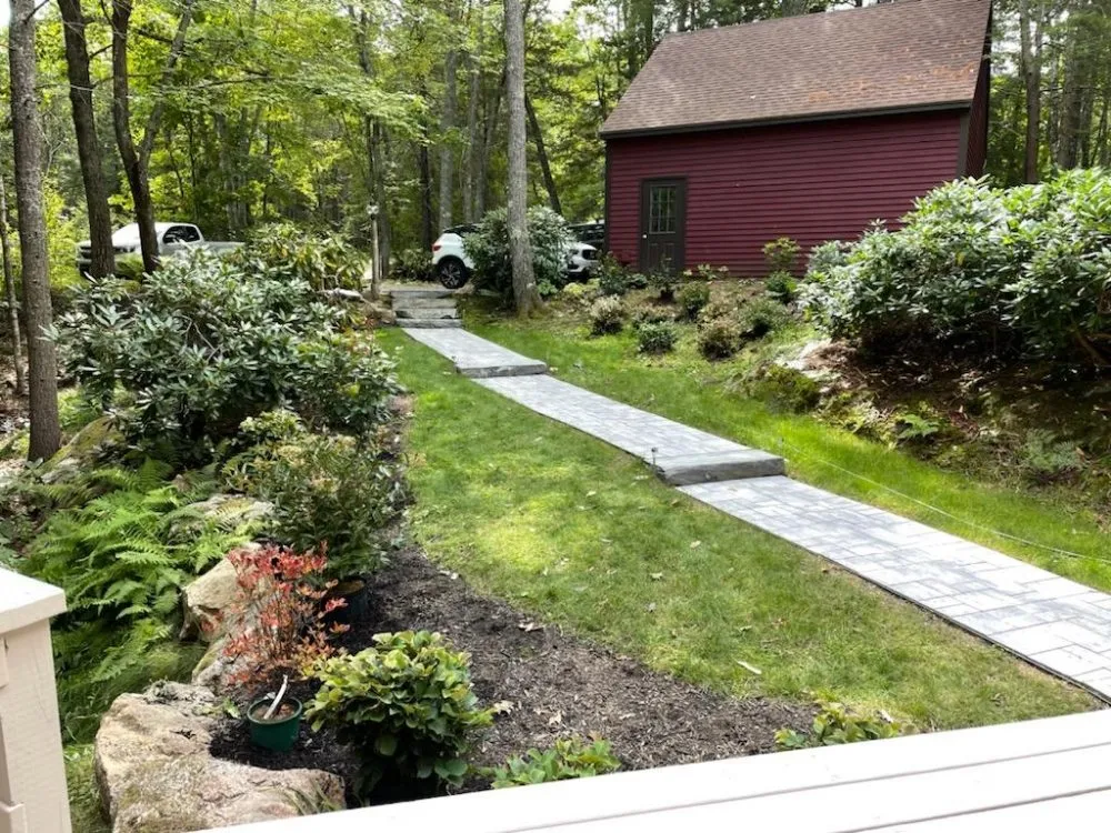 Reliable yard maintenance experts serving Brunswick, ME - Leeward Fine Gardening