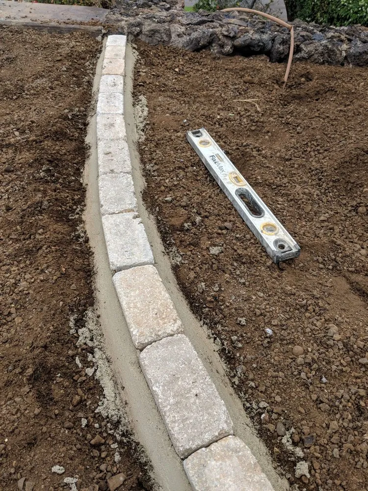 Top-rated yard maintenance for year-round maintenance in Kailua-Kona, HI by Leeward Landscaping