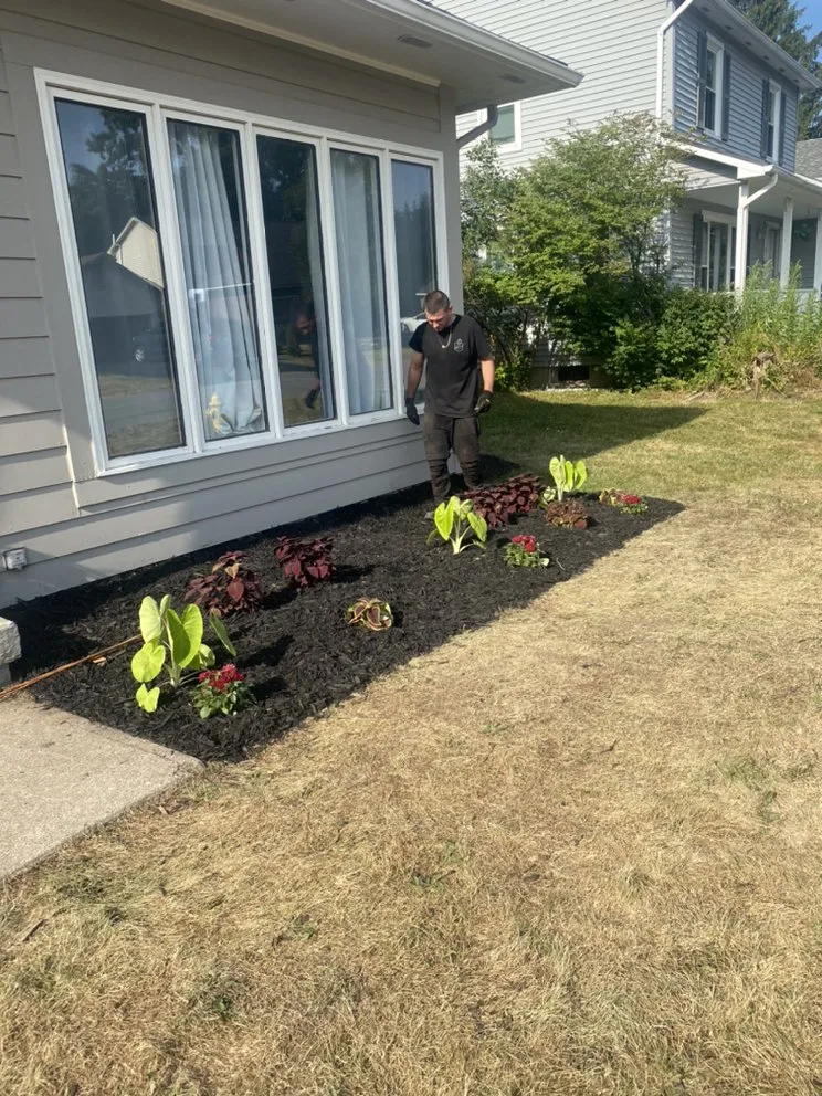 Top-rated yard cleanup service in Livonia, NY by Leftys Landscaping