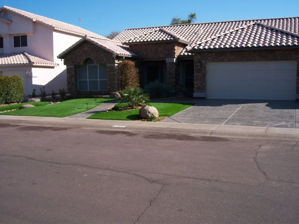 Custom garden landscaping in Mesa, AZ - Legacy Green Solutions