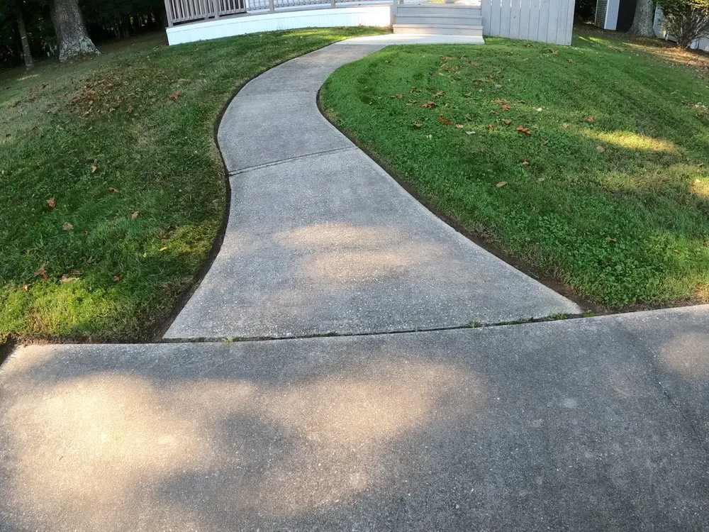 Affordable landscape installation in Harbeson, DE by Legacy Landscape & Lawn