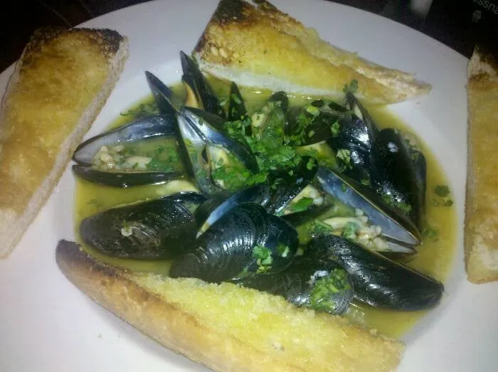 Local yard maintenance experts serving Richmond, CA - Legacy Landscape CA