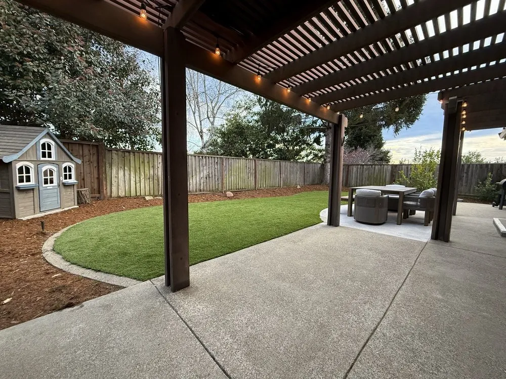 Local lawn care service experts serving Richmond, CA - Legacy Landscape CA
