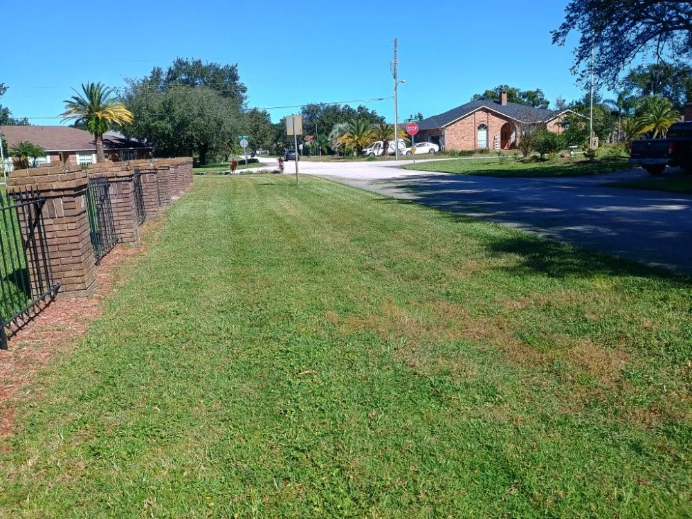 Local yard maintenance experts serving Deltona, FL - Legacy Landscaping & Design
