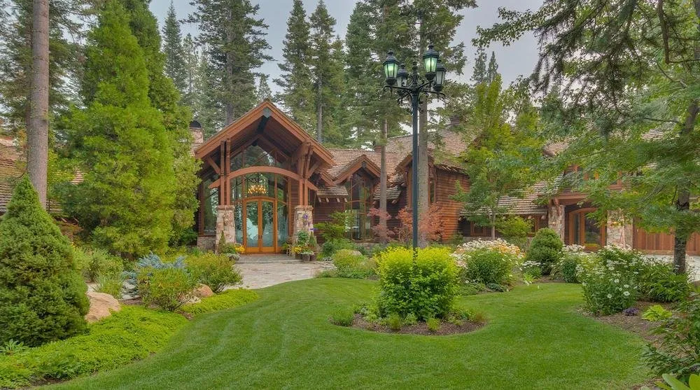 Top-rated landscaping services for year-round maintenance in Carson City, NV by Legacy Landscaping