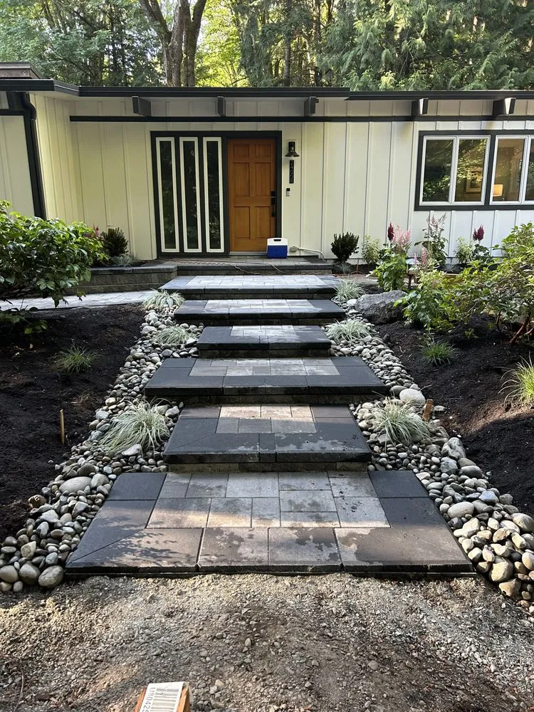 Top-rated outdoor landscaping in Issaquah, WA by Legacy Landscaping