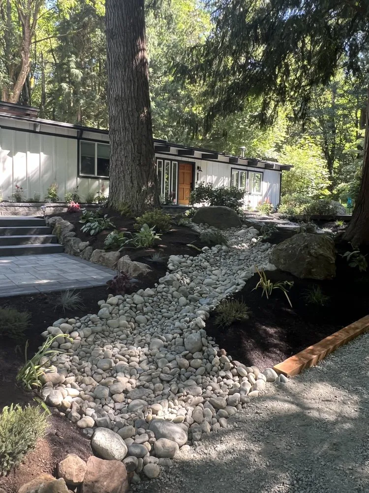 Trusted lawn care service for beautiful yards across Issaquah, WA - Legacy Landscaping