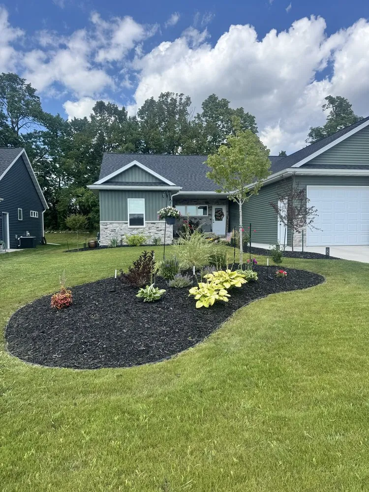 Custom yard maintenance in Freedom, WI - Legacy Landworx