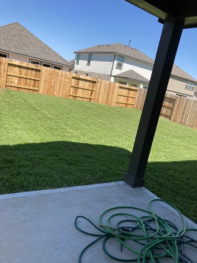 Custom lawn care service for homes across Houston, TX - Legacy Lawn & Landscapes