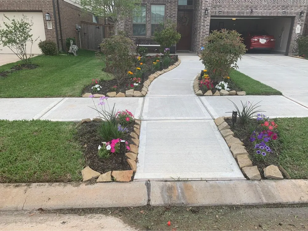 Trusted outdoor landscaping for year-round maintenance across Houston, TX - Legacy Lawn & Landscapes