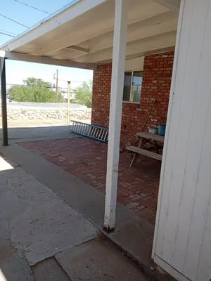 Legacy Lawn & Remodeling Logo