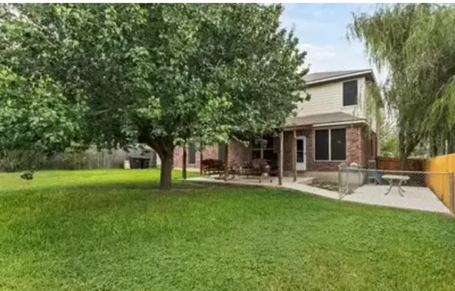 Local residential landscaping in New Braunfels, TX by Legacy Lawn Care