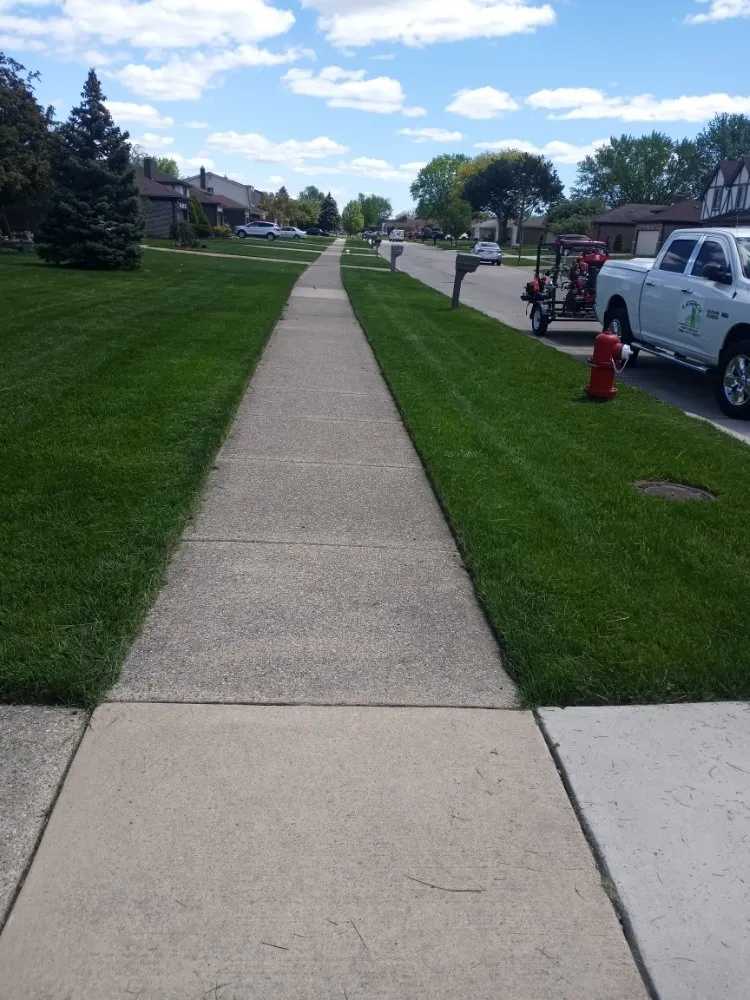 Reliable lawn care service in Sterling Heights, MI by Legacy Lawn Service