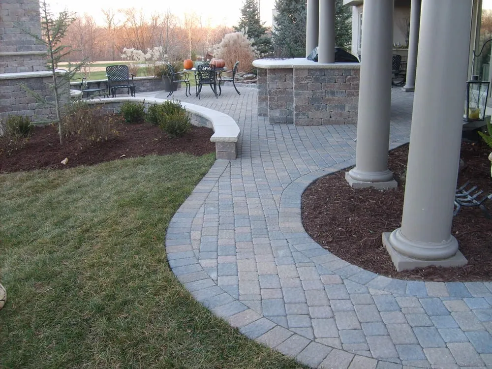 Professional lawn care service in Shawnee, KS - Legacy Outdoors KC