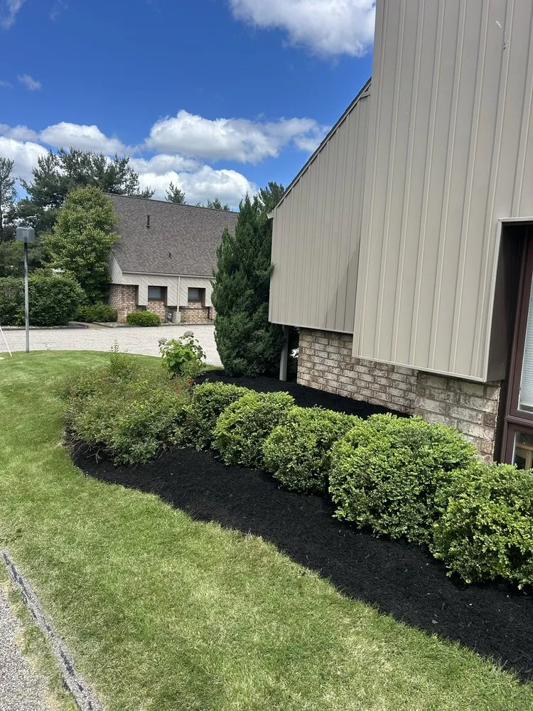 Affordable yard maintenance experts serving Medina, OH - Legacy Woods Lawn Care and Firewood