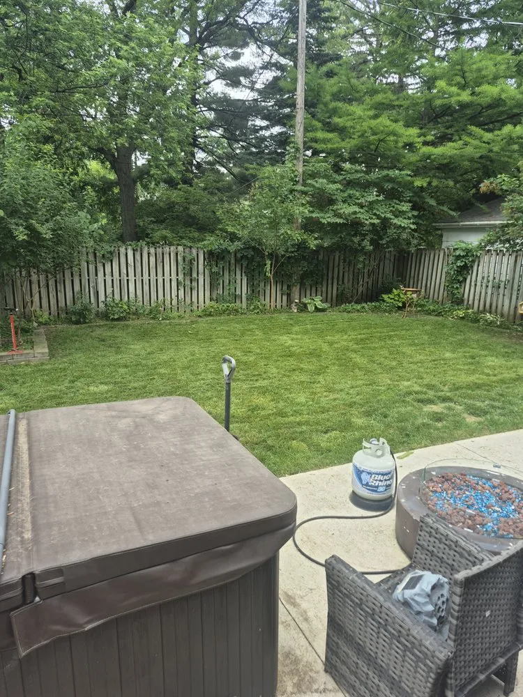 Custom landscape installation experts serving Des Moines, IA - Legacy Yard