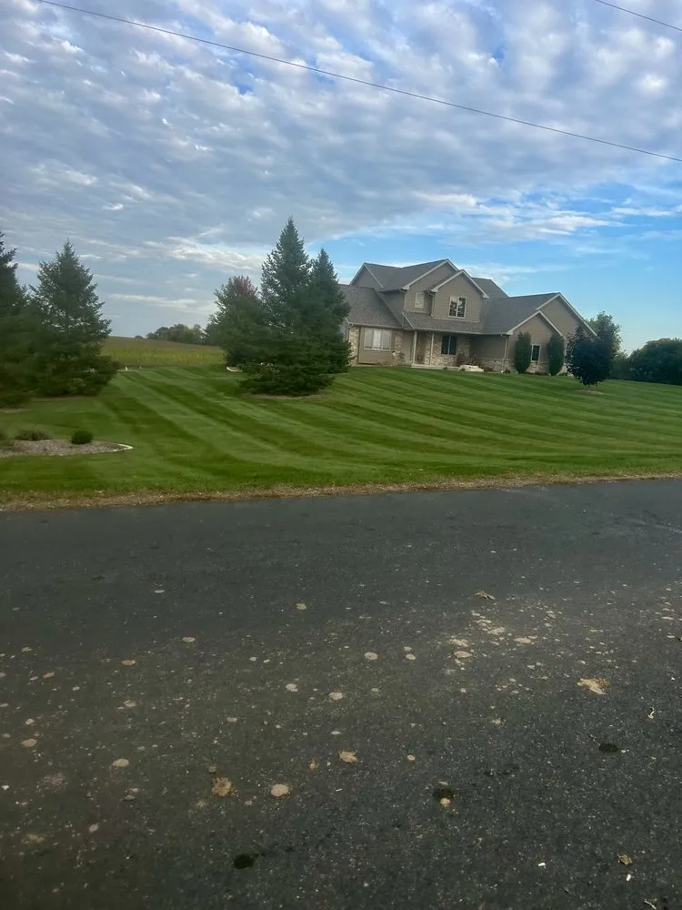 Trusted lawn mowing service experts serving Lomira, WI - Legend Lawn Care