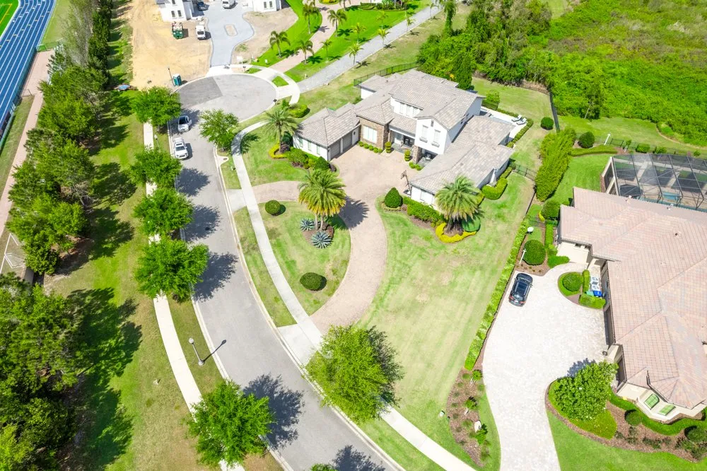 Local yard maintenance for beautiful yards across Winter Garden, FL - Legendary Landscape