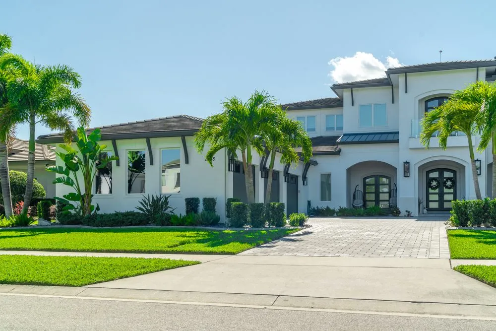 Professional garden landscaping experts serving Winter Garden, FL - Legendary Landscape