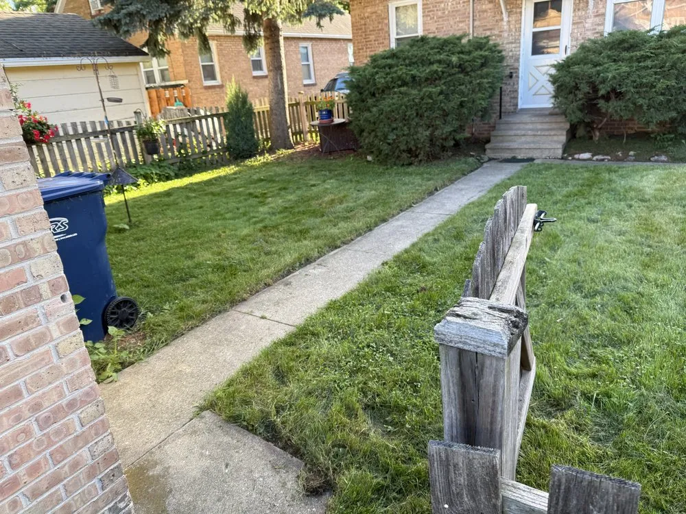 Professional landscaping services for homes across Chicago, IL - Legendary Landscaping