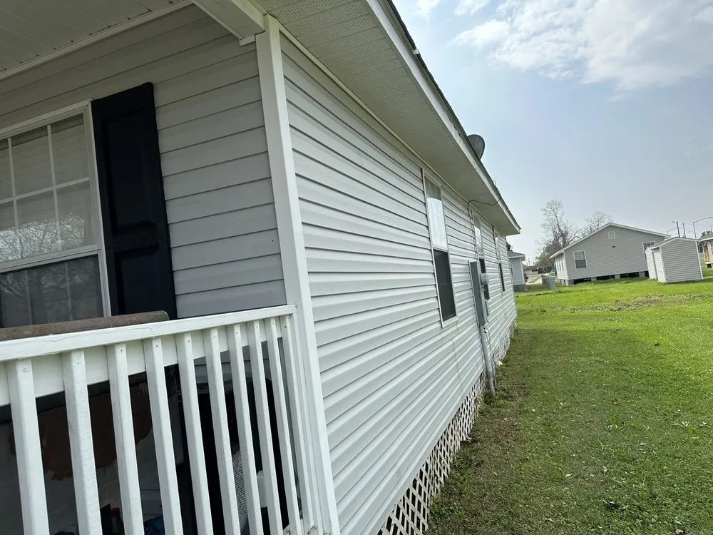 Affordable outdoor landscaping for residential properties in Gulfport, MS by Legendary landscaping