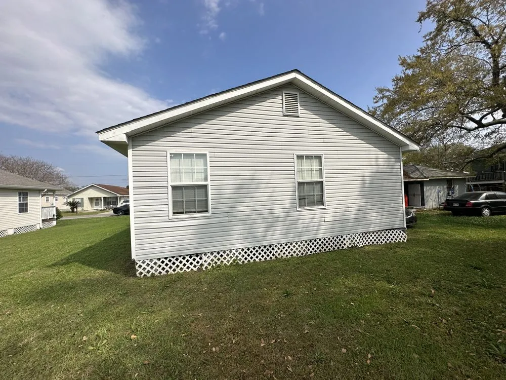 Professional landscaping services for residential properties across Gulfport, MS - Legendary landscaping