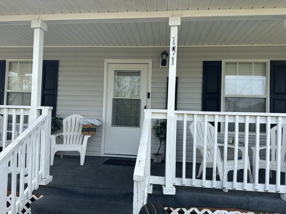 Custom yard cleanup service for beautiful yards in Gulfport, MS by Legendary landscaping