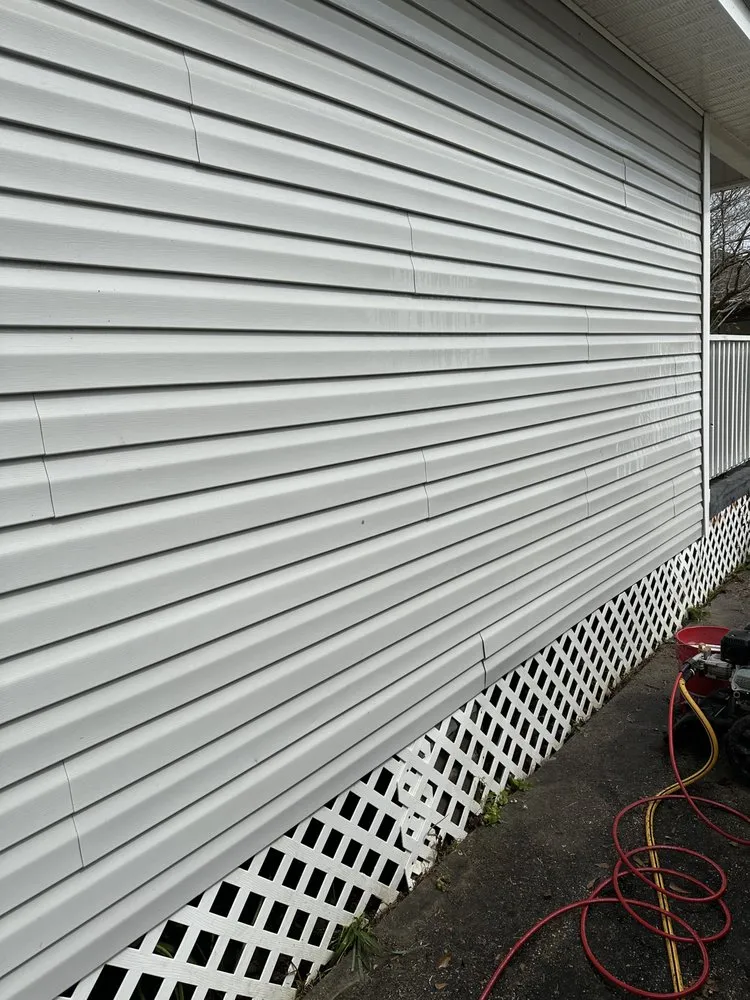 Local yard maintenance experts serving Gulfport, MS - Legendary landscaping